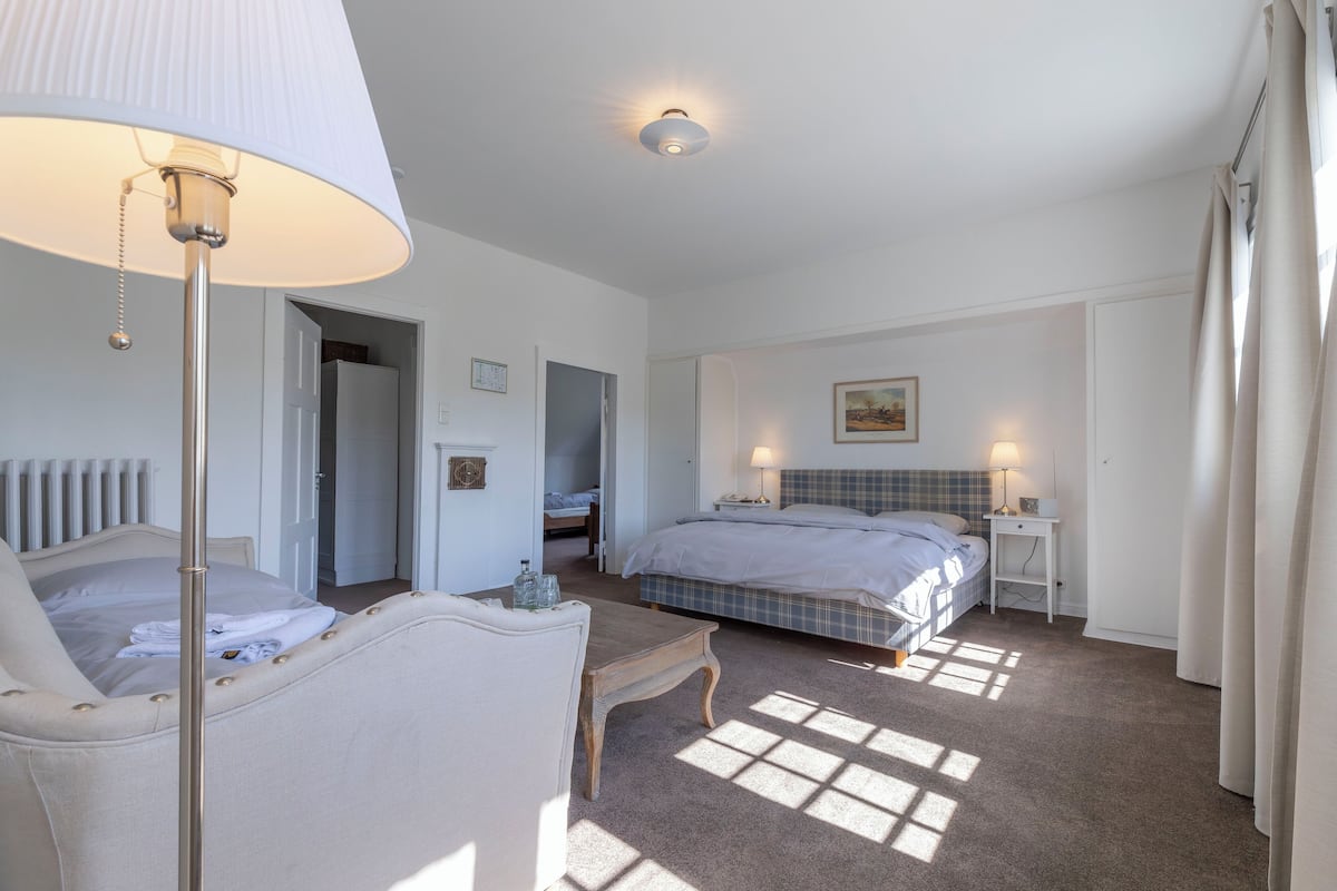 comfort double room | premium bedding, in-room safe, desk, iron/ironing board