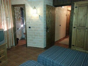 Cunas, wifi gratis y ropa de cama