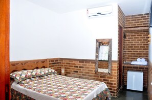 Room - Pousada Chapadão (Barra do Pirai)