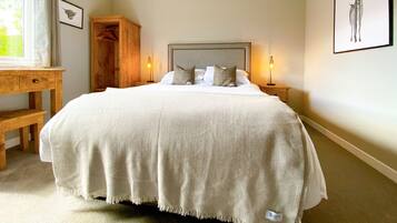 Double Room (First Floor) | Free WiFi