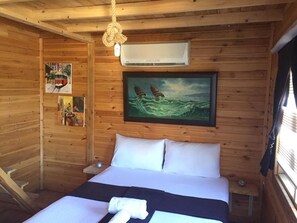 Bungalow familiar, 2 habitaciones, vistas parciales al mar