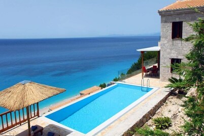 Milos Paradise Luxury Villas