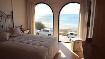 Apartment, 3 Bedrooms, Sea View | 3 bedrooms, iron/ironing board, free WiFi