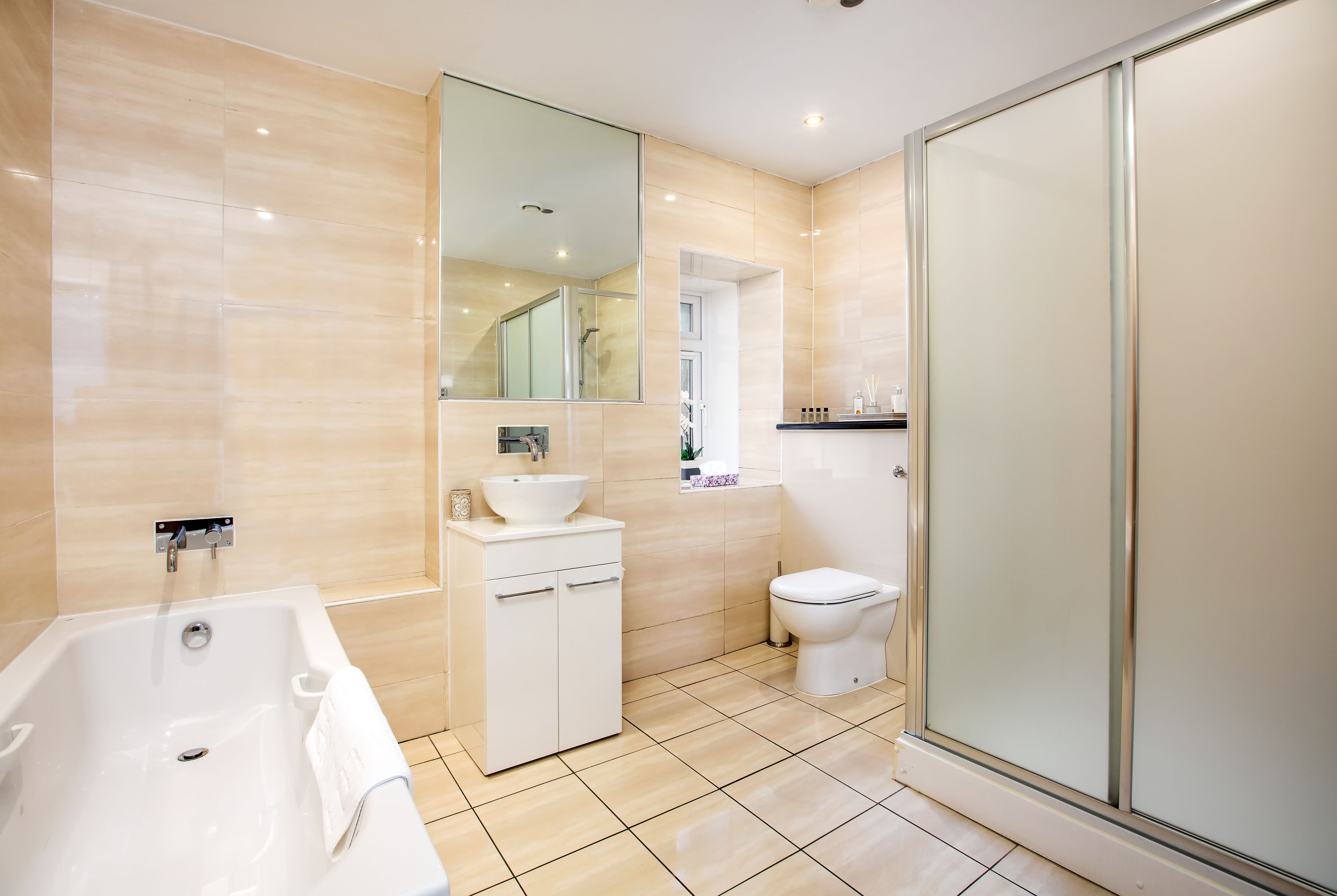 Apartment, 4 Bedrooms | Bathroom