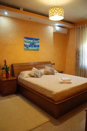 Double Room | Premium bedding, in-room safe, soundproofing, free WiFi - Hotel Gega (Berat)