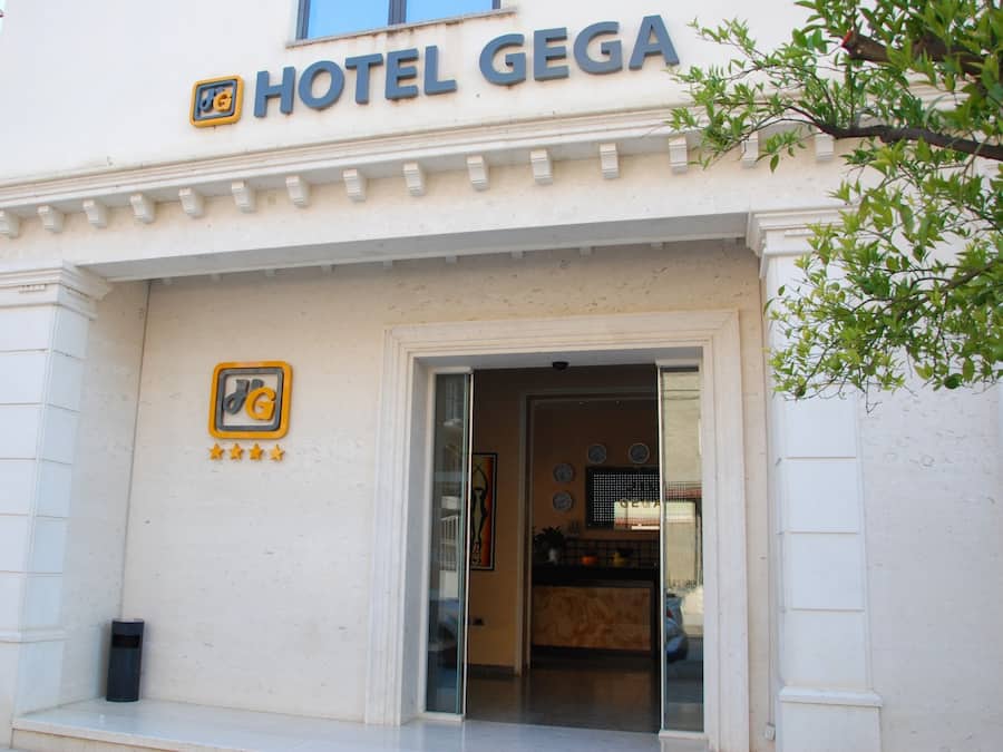 Entrada al alojamiento