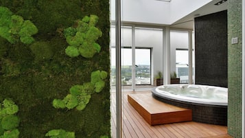 Presidential Penthouse, 3 Bedrooms, Private Pool, Executive Level | Private pool