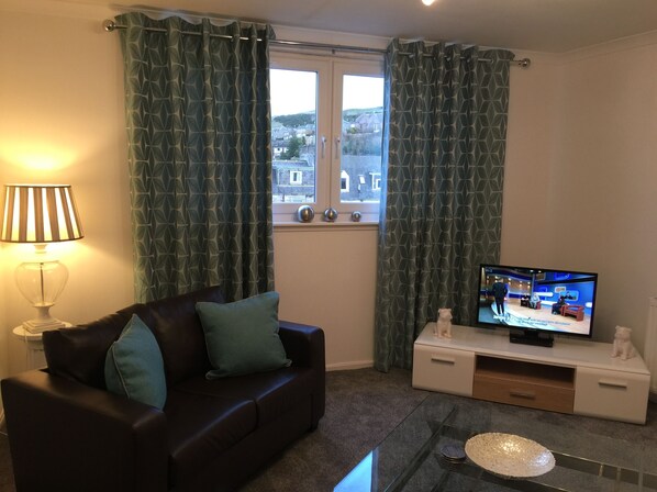 Apartment, 2 Bedrooms | Living area | Flat-screen TV - North Bridge Apartment (Hawick)