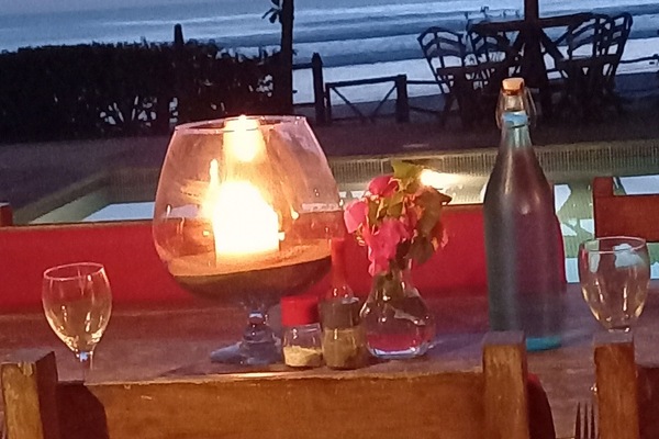 Couples’ dining