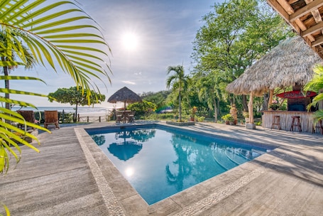 Outdoor pool, sun loungers