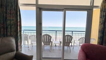 Signature Condo, 1 Bedroom, Ocean View, Oceanfront | Balcony