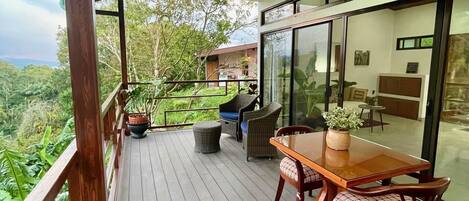 Luxury Villa, 1 King Bed | Terrace/patio