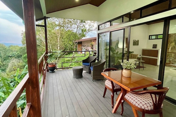 Luxury Villa, 1 King Bed | Terrace/patio