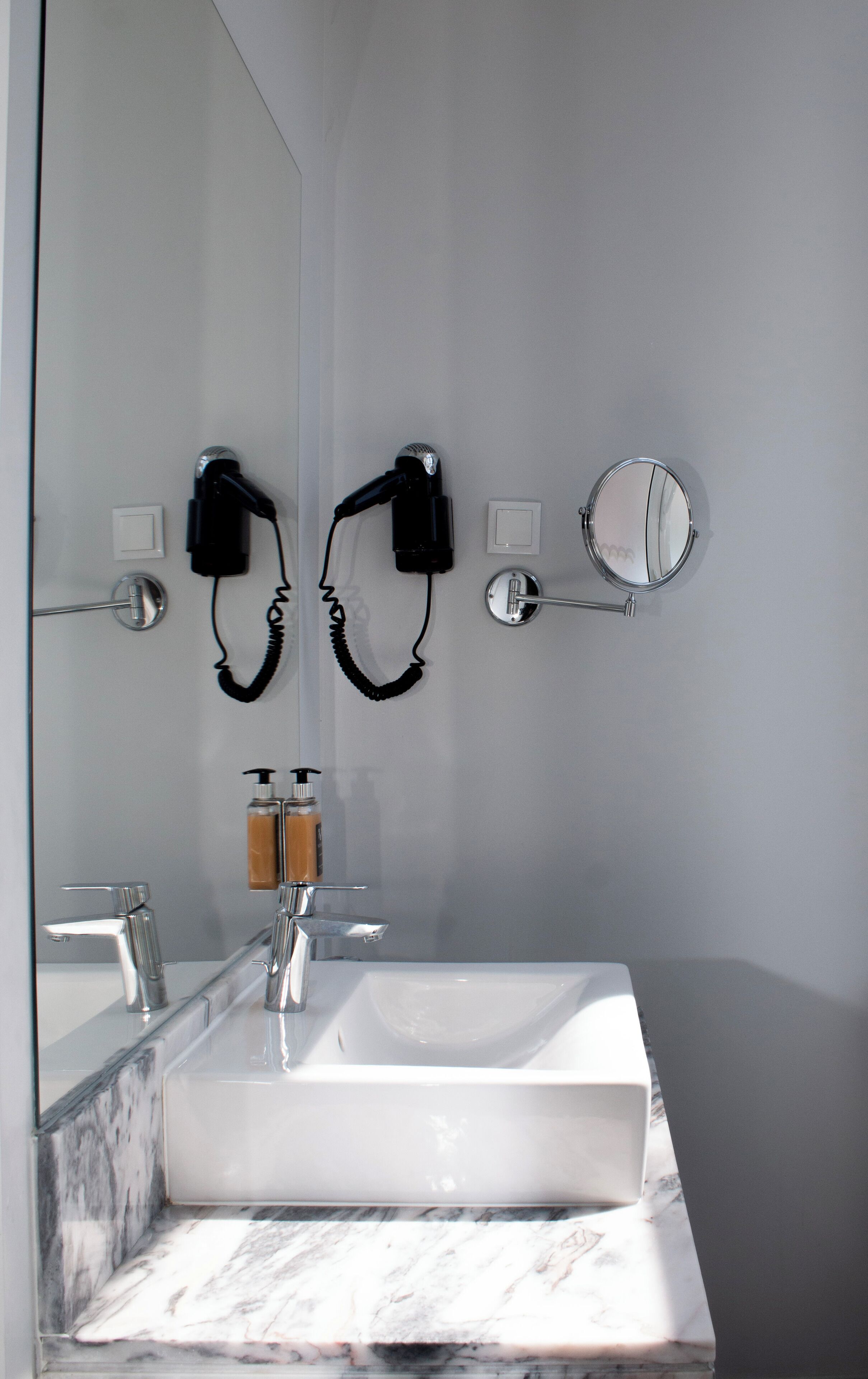 shower, free toiletries, hair dryer, bathrobes