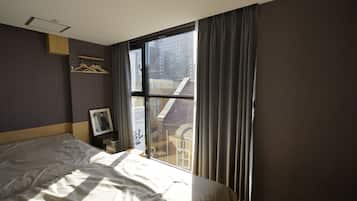 Herbergi fyrir fjóra - borgarsýn (Deluxe) | Útsýni frá gististað