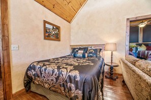 小屋, 多張床, 非吸煙房 | 3 間臥室、熨斗/熨衣板、床單