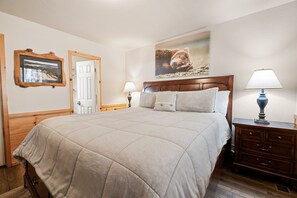 2 chambres, fer et planche à repasser, draps fournis