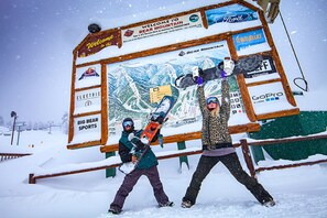 Snow and ski sports