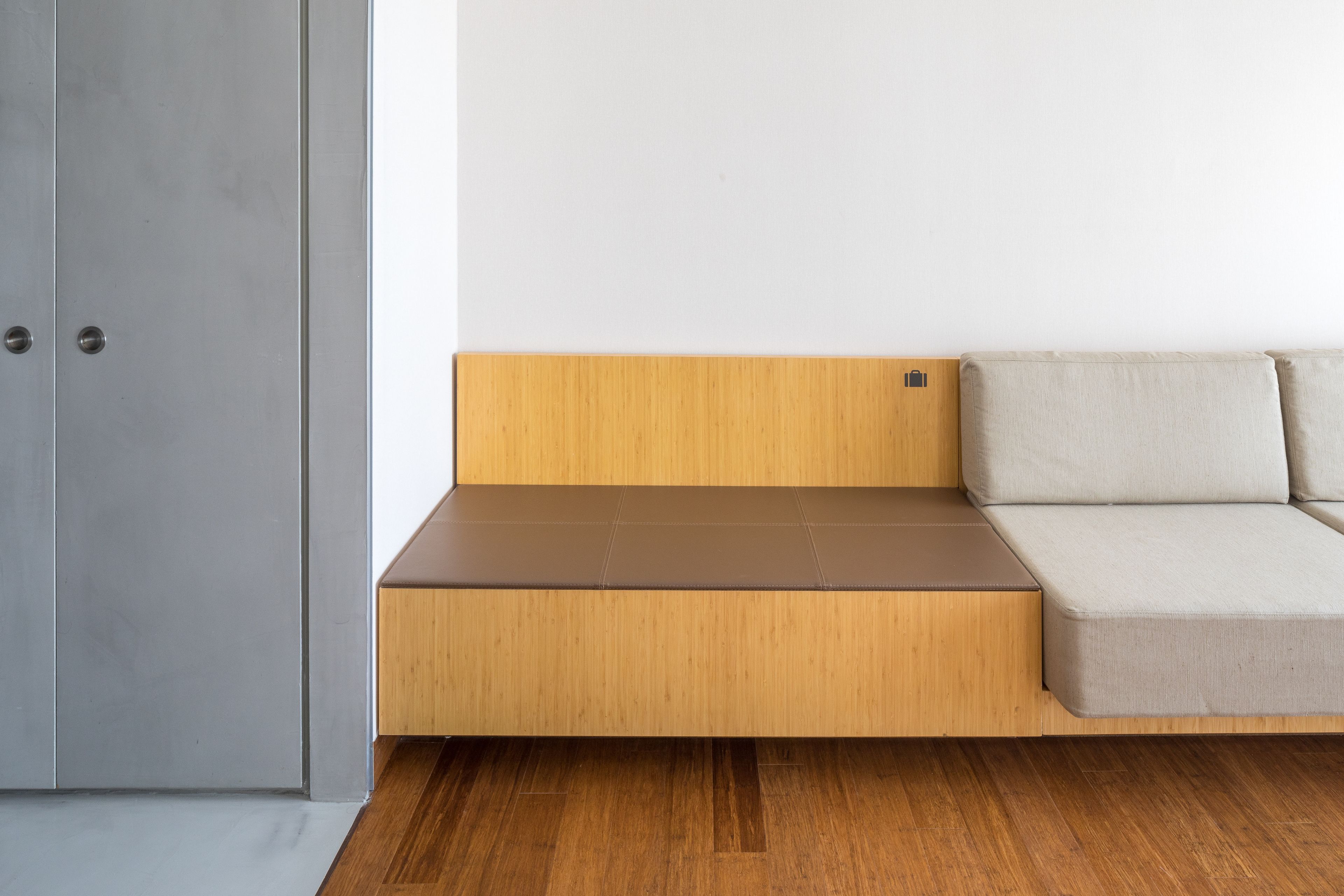 premium suite, 1 king bed, hot tub | 1 bedroom, premium bedding, minibar, in-room safe