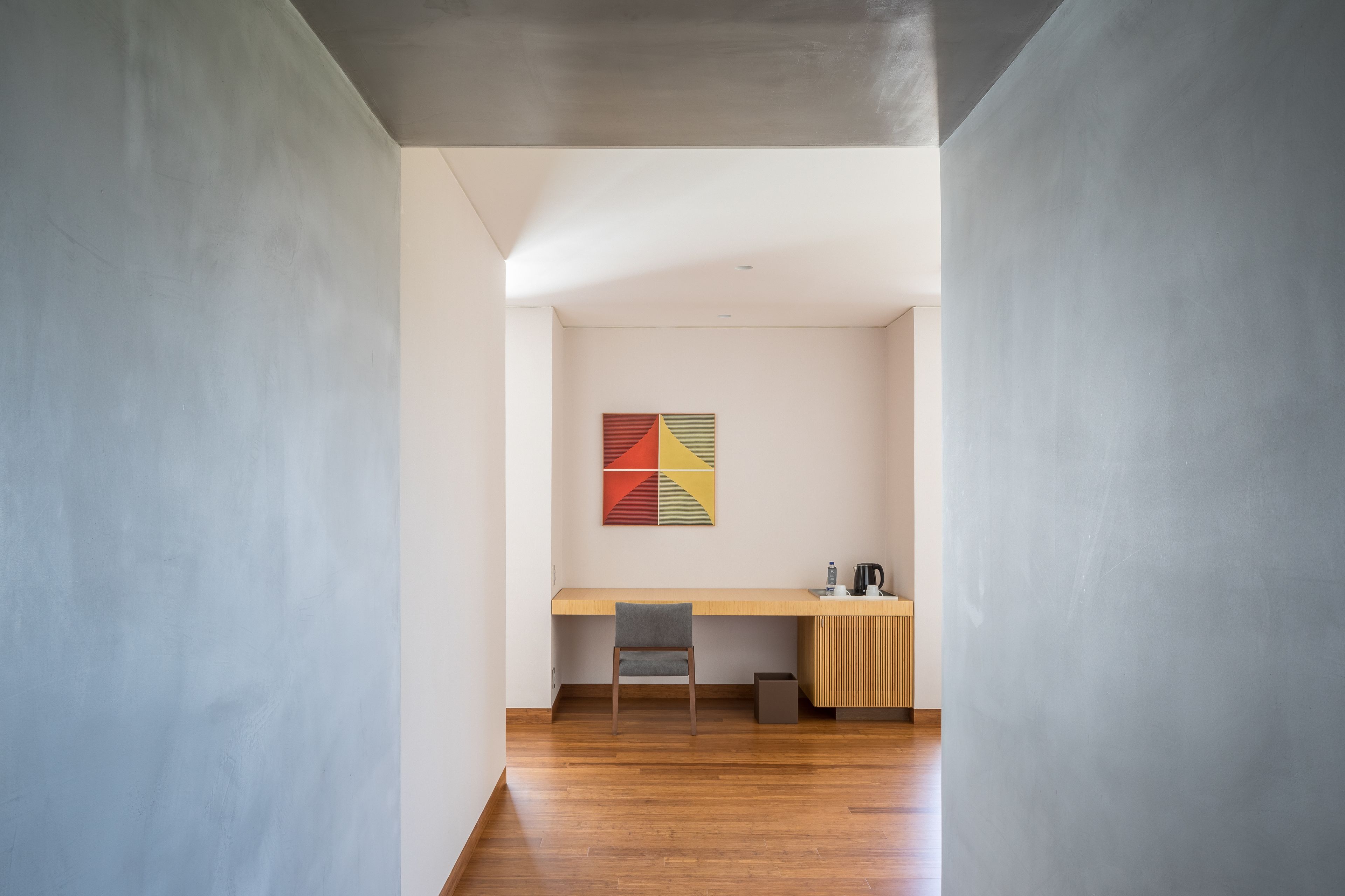 suite, 1 king bed, hot tub | 1 bedroom, premium bedding, minibar, in-room safe