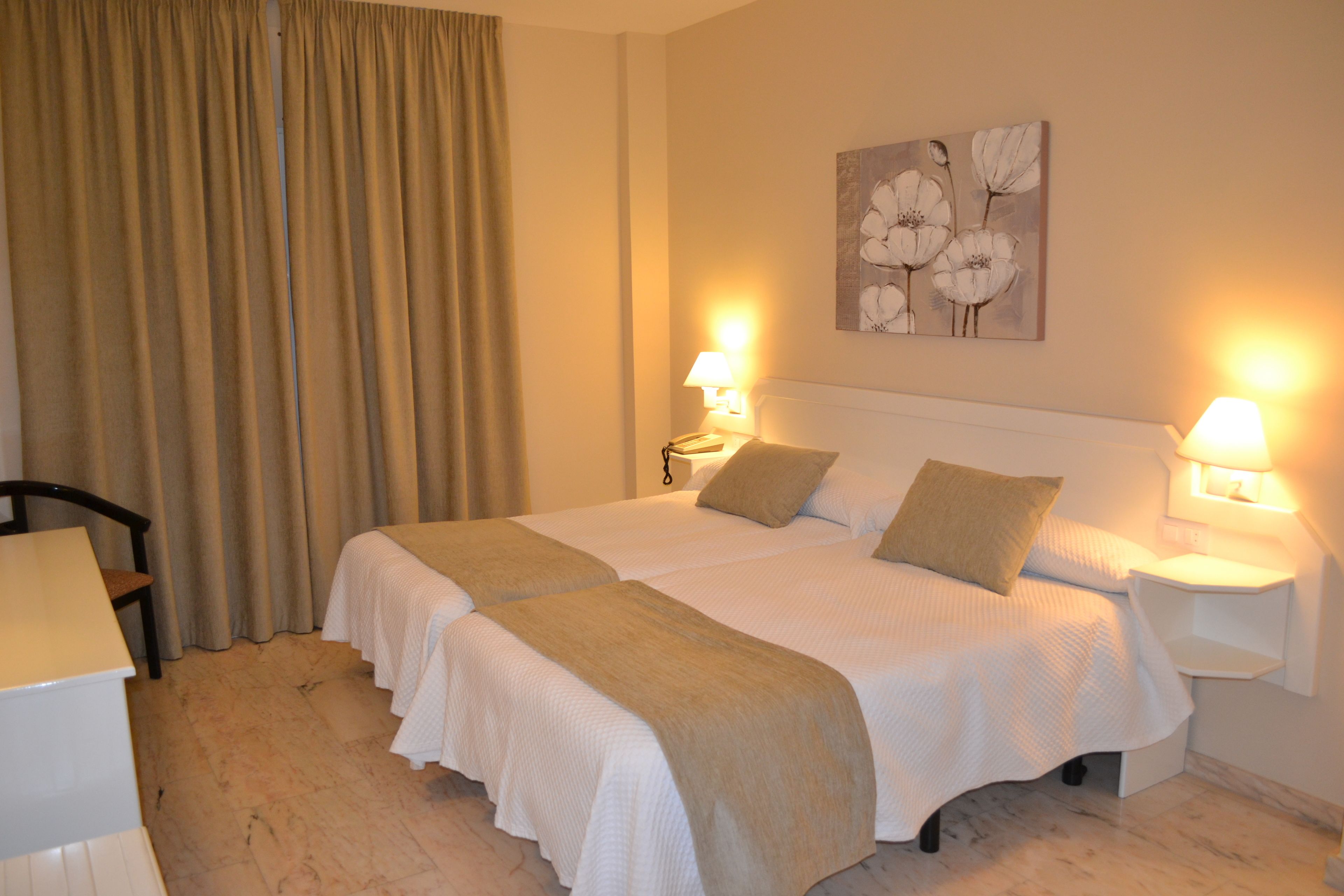 Habitación doble | 1 dormitorio, escritorio, wifi gratis