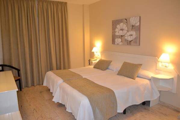 Doppelzimmer | 1 Schlafzimmer, Schreibtisch, kostenloses WLAN