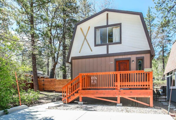 Exterior - Little Brown Bear (Big Bear Lake)