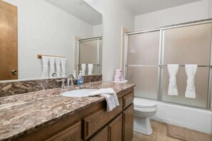 Condo, Multiple Beds, Non Smoking | Bathroom | Free toiletries, towels - Summit X-ross Roads Condo (Big Bear Lake)