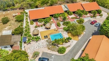 Deluxe Apartment | Garden view