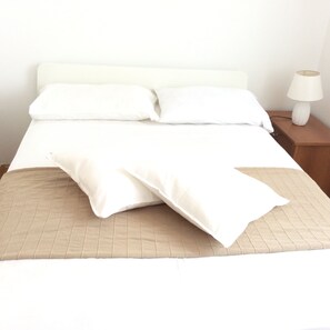 3 habitaciones, tabla de planchar con plancha y wifi gratis