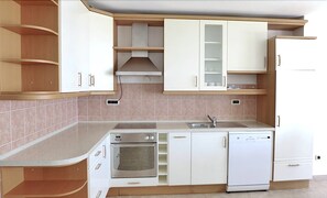 Full-size fridge, coffee/tea maker
