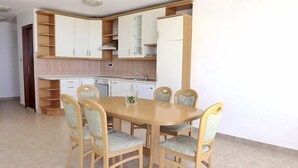 In-room dining - Apartment Sky view (Split)