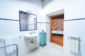 Bathroom -  Casa Rural Piñeiro (O Pino)