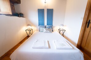 Chambre Double, 1 lit double (6. Arzúa) | Literie de qualité supérieure, couette en duvet d'oie