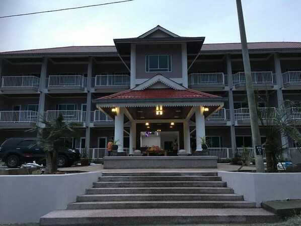 Front of property - WR Valley Resort (Langkawi)