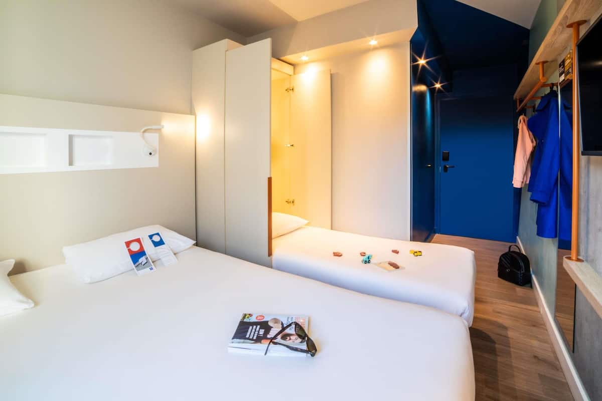 Desk, laptop workspace, blackout curtains, soundproofing