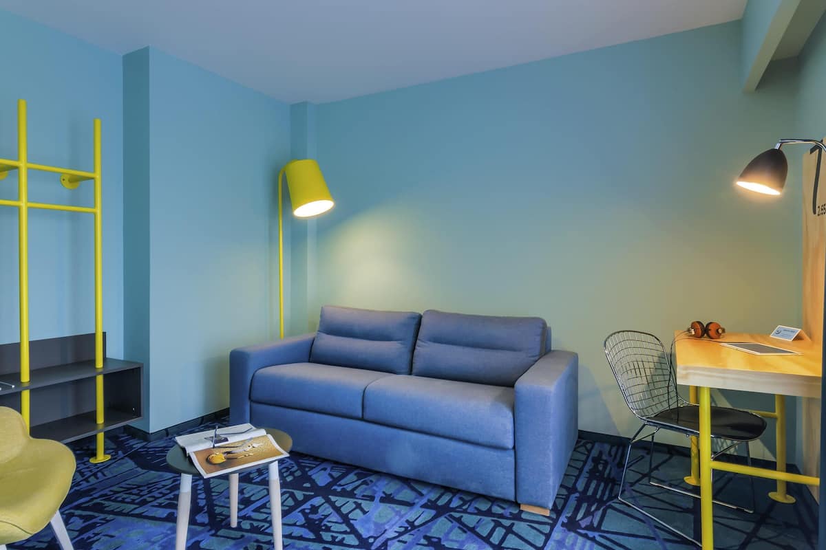 in-room safe, blackout curtains, soundproofing, rollaway beds