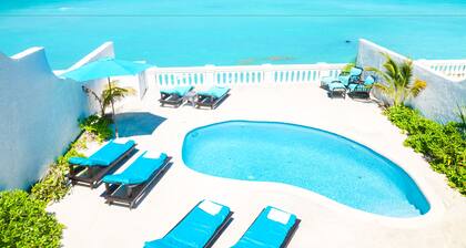 Caprice 9 Cable Beach Design Villa