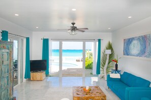 Lobby lounge - Caprice 9 Cable Beach Design Villa (Nassau)