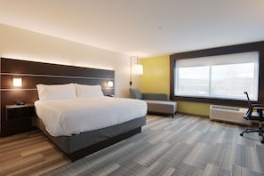 Sengetøy av topp kvalitet, safe på rommet og skrivebord