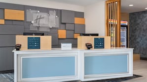 Exterior - Holiday Inn Express Calhoun South by IHG (Calhoun)