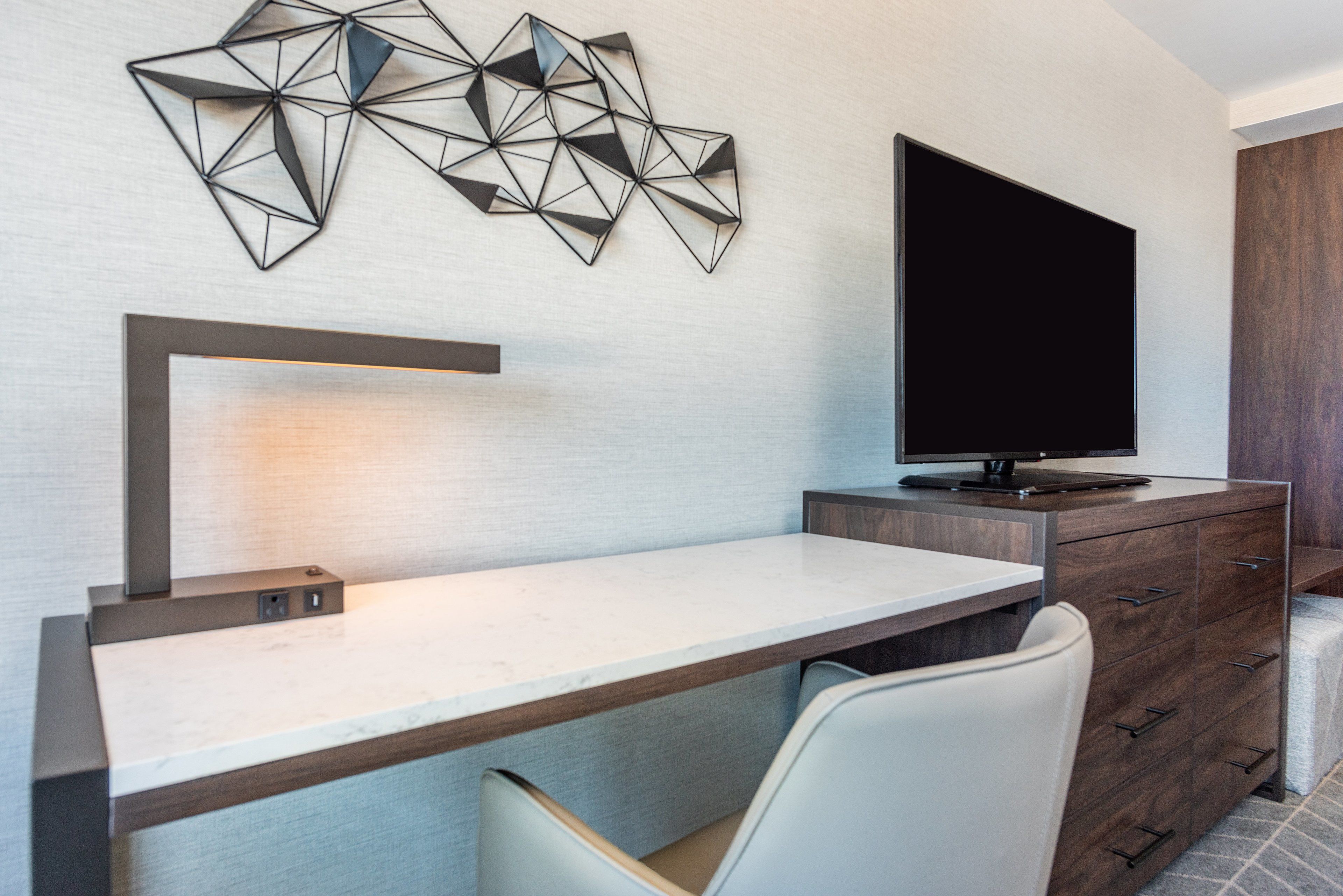 hypo-allergenic bedding, in-room safe, desk, blackout curtains