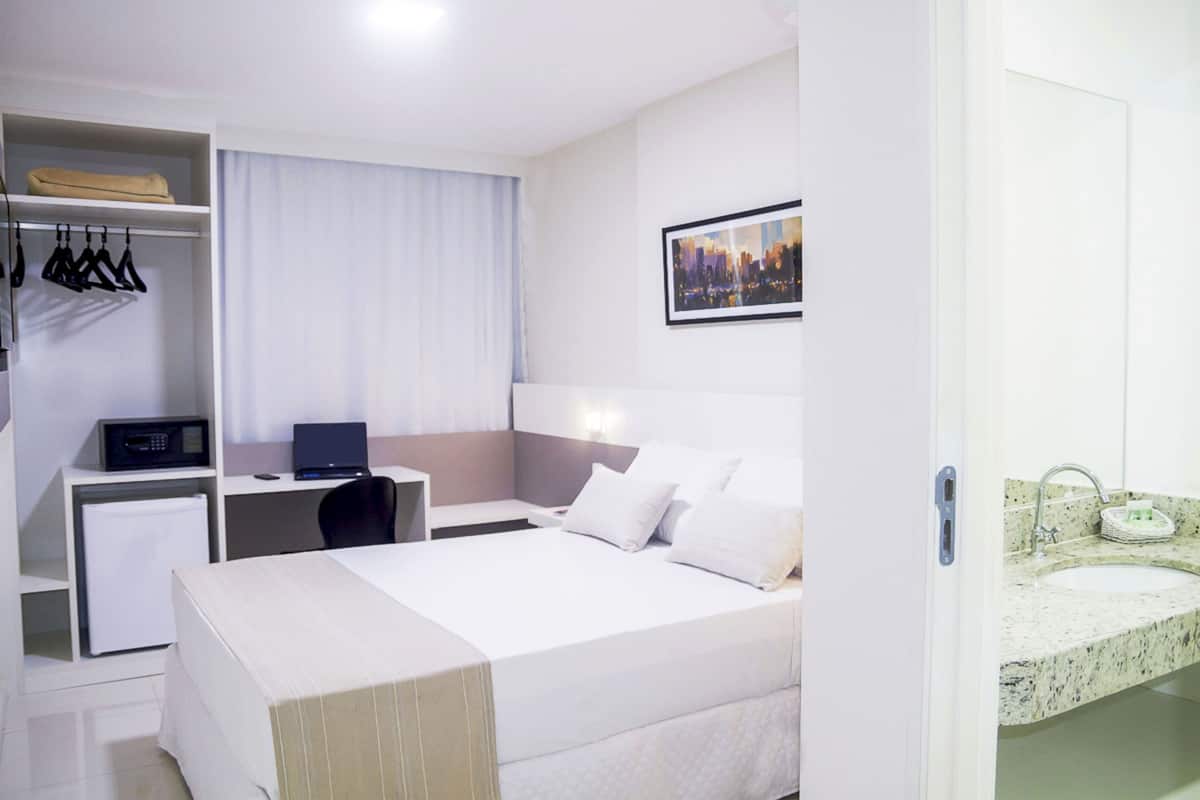 standard double room | minibar, in-room safe, desk, laptop workspace