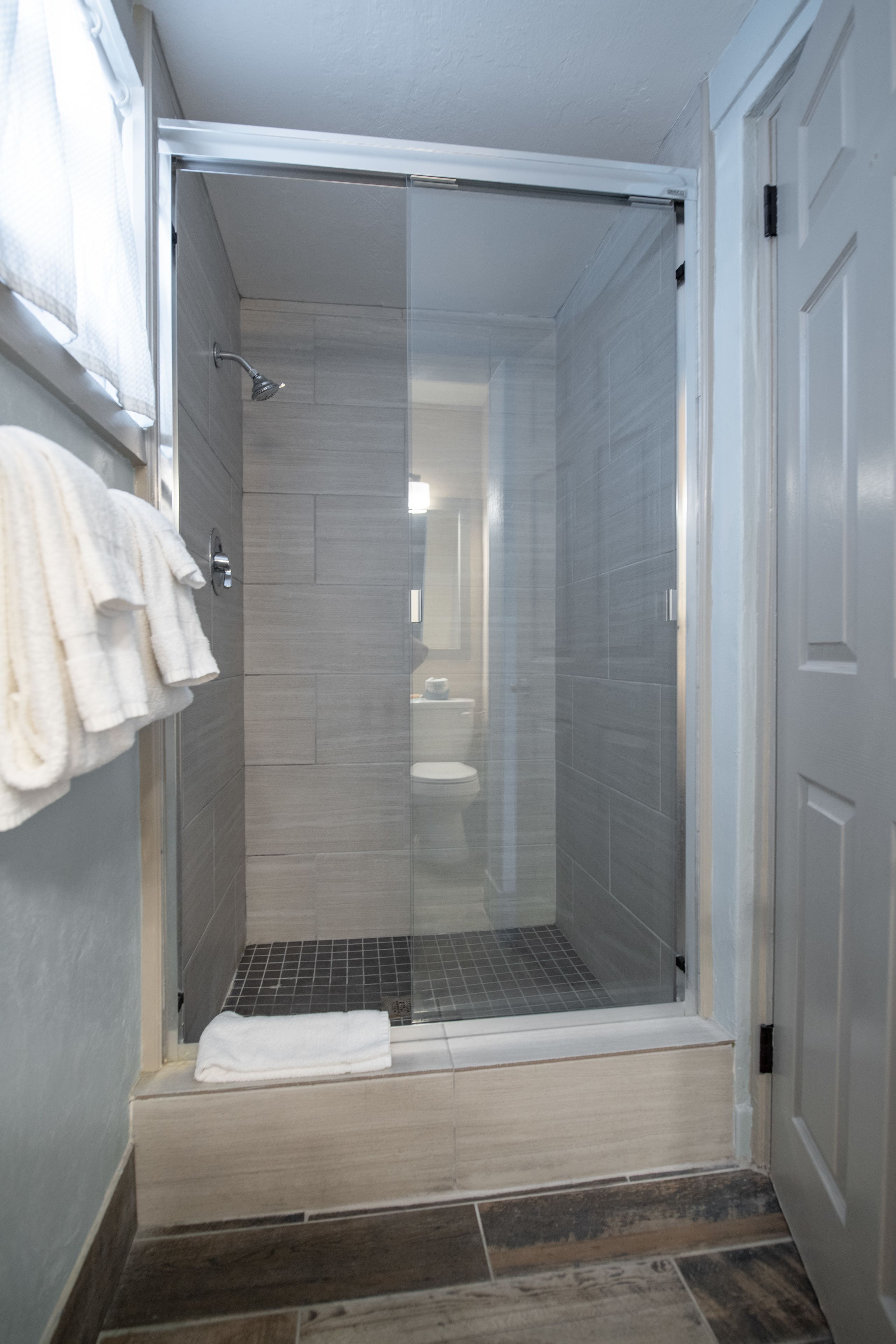 Double Room | Bathroom | Shower, towels