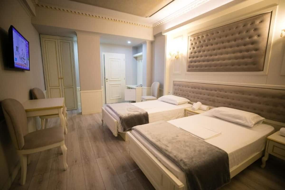 Triple Room | 1 bedroom, premium bedding, in-room safe, desk