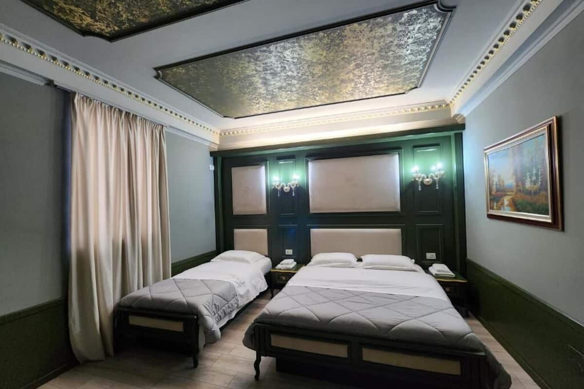 Triple Room, Balcony | 1 bedroom, premium bedding, in-room safe, desk