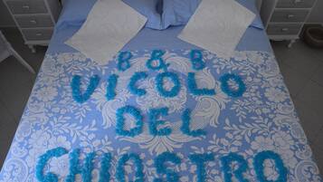 Quarto standard, 1 quarto, para não fumantes, no pátio (Cavalleria Rusticana) | Lençóis italianos Frette, roupas de cama premium, frigobar