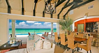 La Mouette Cable Beach Bahamian Villa