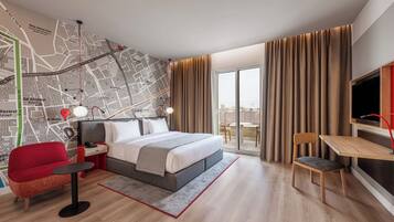 Quarto casal luxo, 1 cama de casal | Roupas de cama antialérgicas, cofres nos quartos, escrivaninha