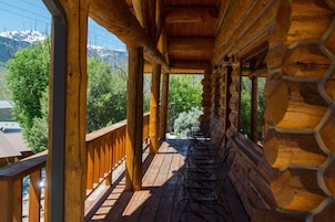 Cabin, 2 Bedrooms, Mountain View, Ground Floor - No Pets | Terrace/patio